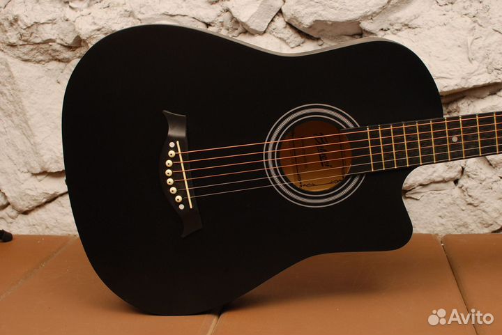 Акустическая гитара + Аксессуар