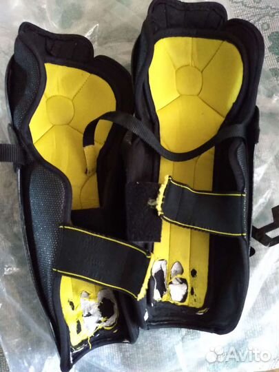 Щитки хоккейные CCM taks 3092 13