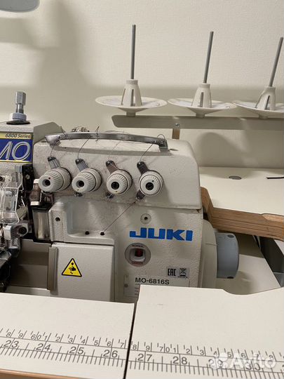 Швейная машина + оверлок + ткани + нитки