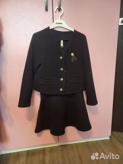 Костюм школьный для девочки 134p и 140р