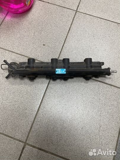 Топливная рампа vw passat b3 b4 0280151010