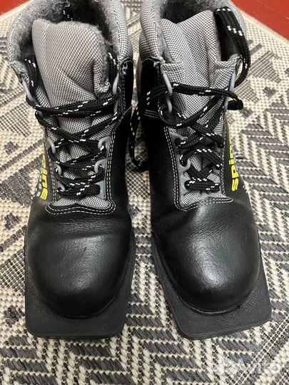 Лыжные ботинки 36 размер