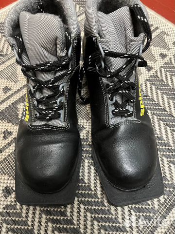 Лыжные ботинки 36 размер