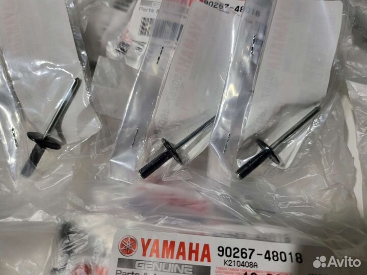 Заклёпка (4.8X18.6 мм, чёрная) для снегохода Ямаха