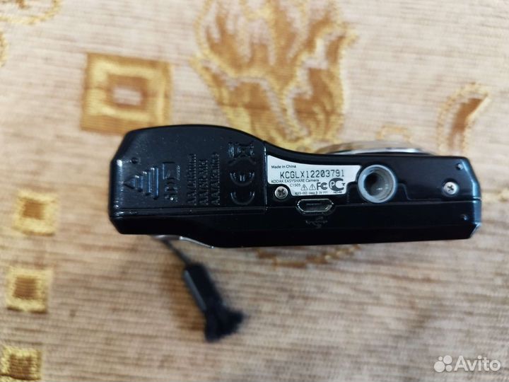 Компактный фотоаппарат