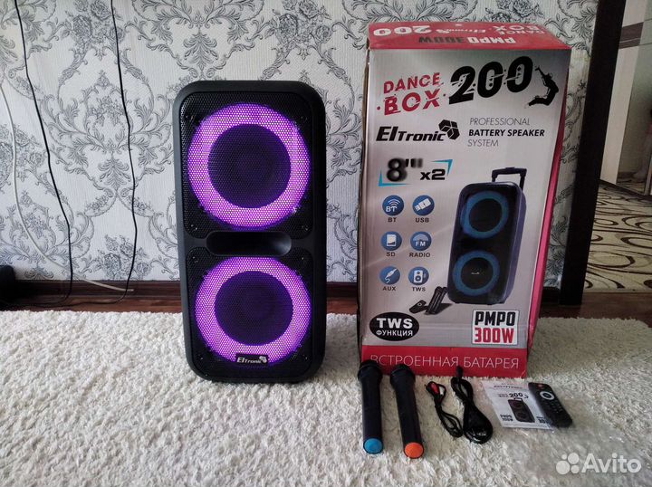 Громкая блютуз колонка как JBL