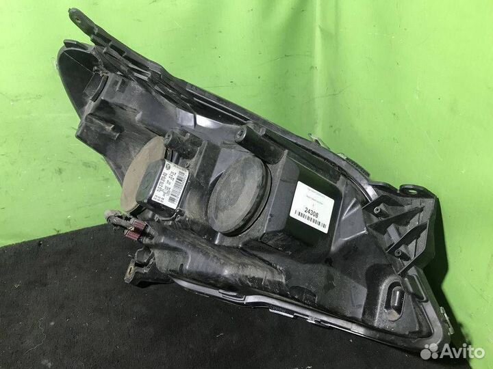 Фара левая галоген Opel Astra H 2004-2007