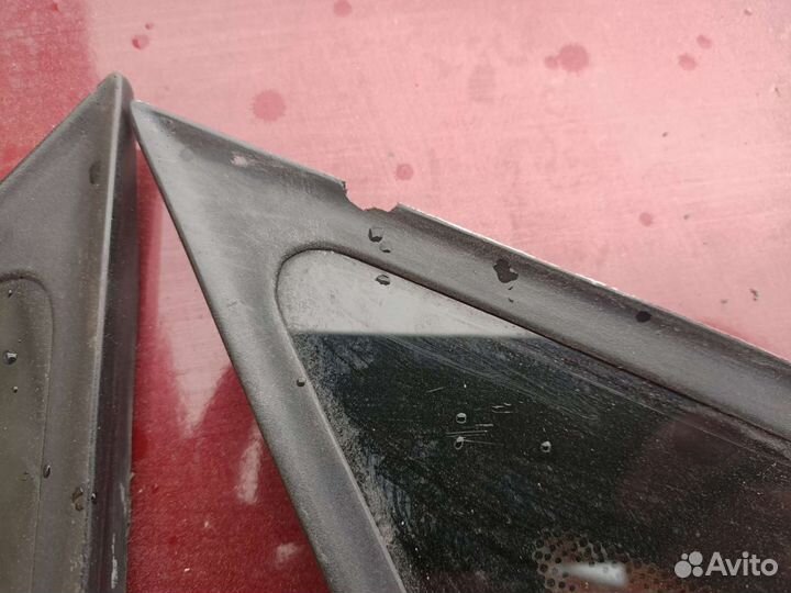 Форточка передняя правая/левая Fiat Linea