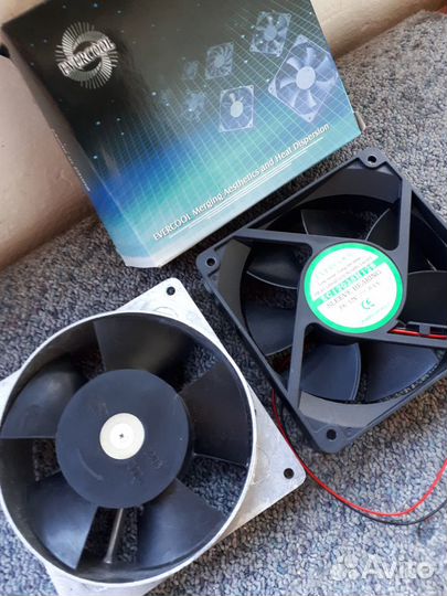 Вентилятор 12v EC12038H12S