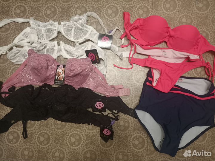 Бюстгальтеры и трусы
