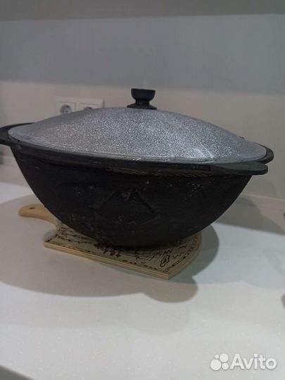 Казан чугунный Новый 8, 10 л узбекский