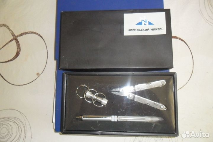 Подарочный сувенир от Норильского никеля