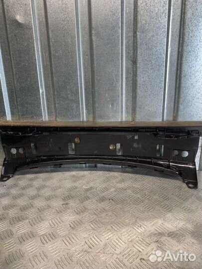 Кронштейн усилителя бампера Mercedes W211