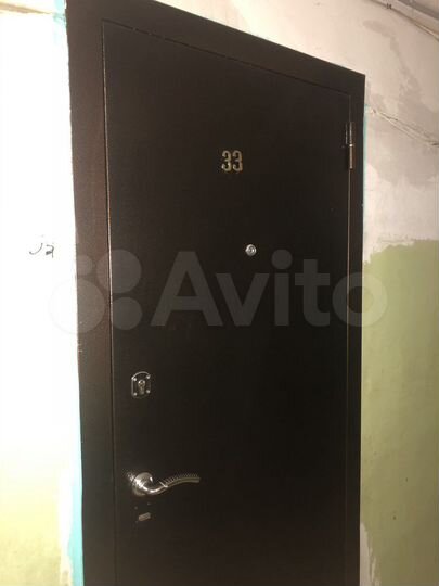 Комната 18 м² в 8-к., 2/2 эт.