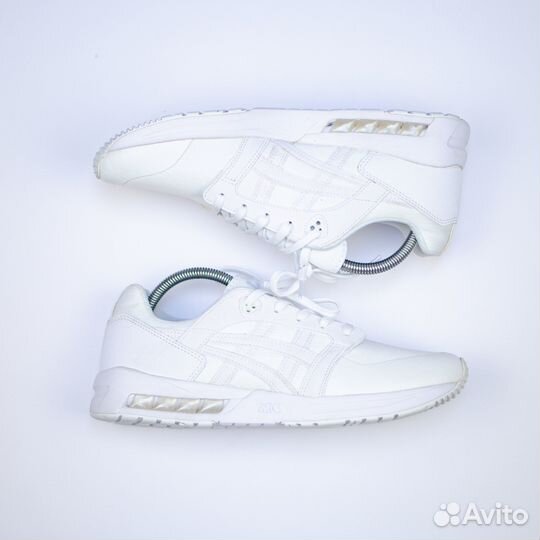 Кроссовки Asics