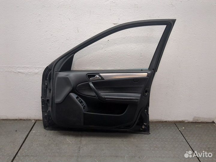 Дверь боковая правая передняя Mercedes C W203, 2006