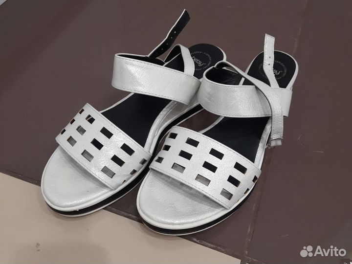 Туфли женские