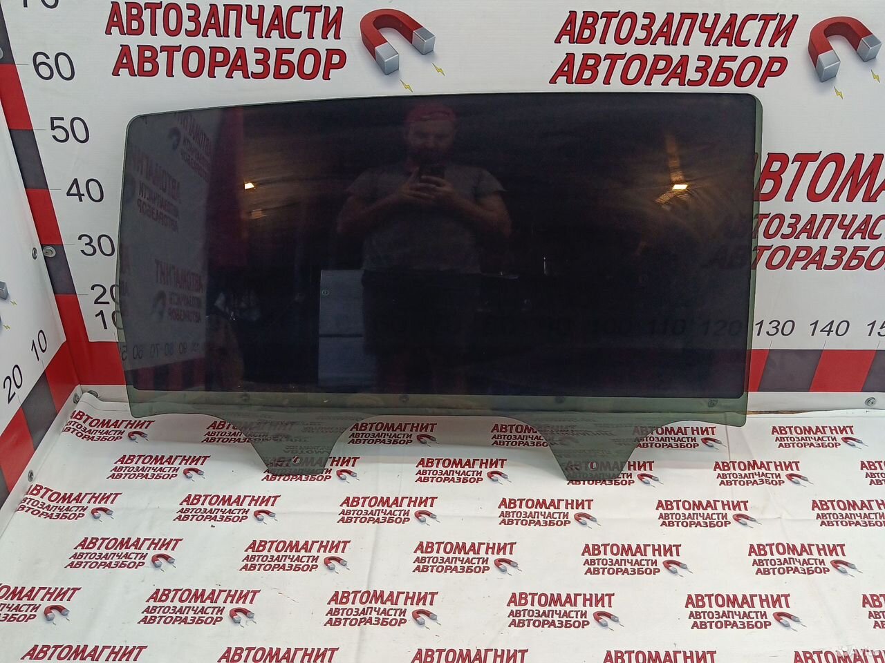 Стекло заднее правое Voyah Dream