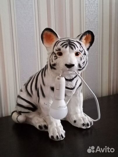 Сюжетные настольные лампы