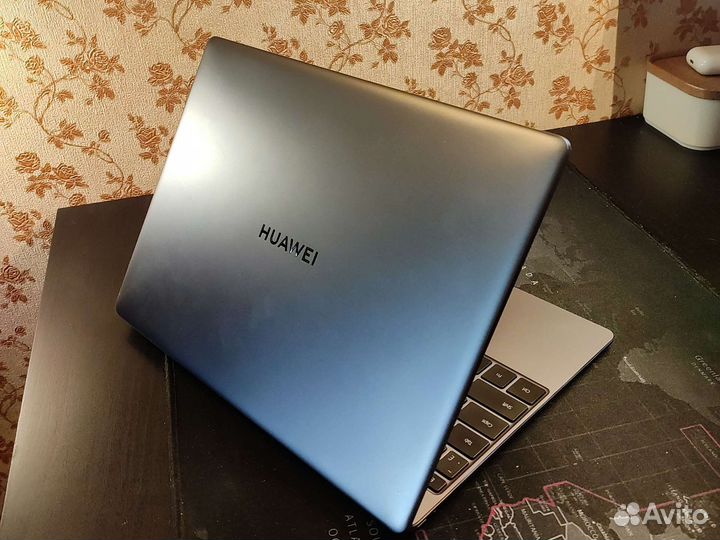 Huawei matebook 13 amd ryzen 5 16/512ггб