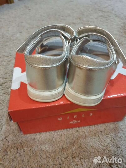 Босоножки для девочки