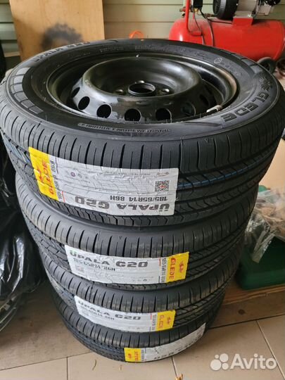 Комплект новых летних колес размер тойота R14