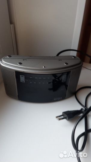 Радиочасы Vitek VT-3502