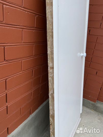 Дверь входная деревянная бу