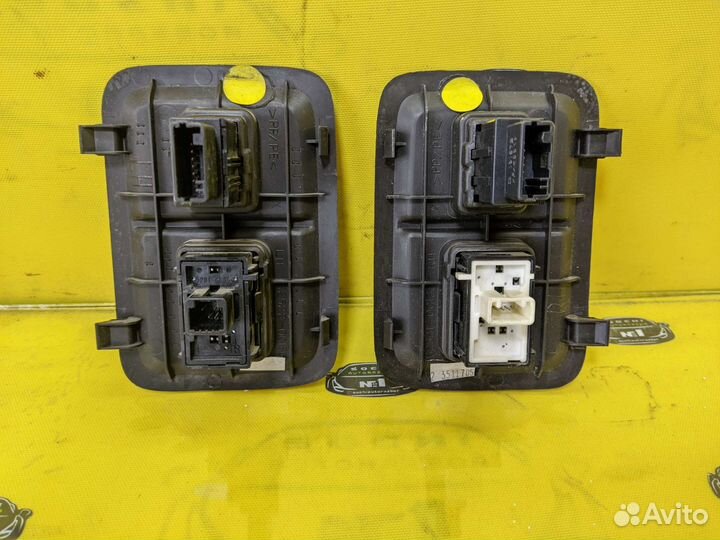 Кнопки регулировки спинок сиденья Toyota Sequioa