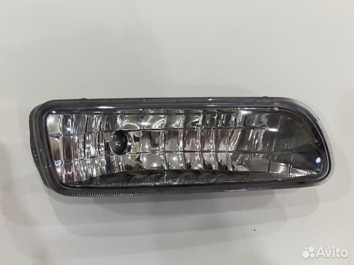 Фара противотуманная Toyota Noah CR40 1998-2001 RH