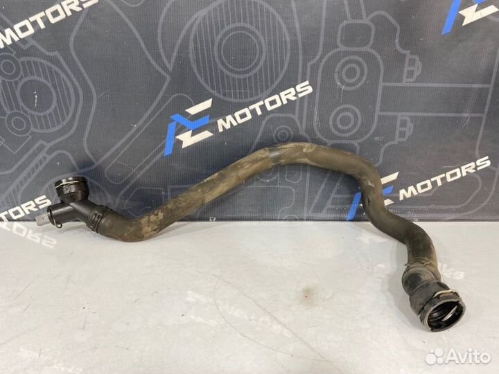 Шланг системы охлаждения Volkswagen Passat Variant