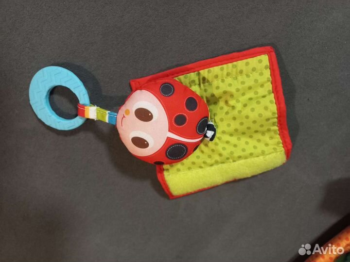 Игрушки на детскую кроватку, коляску