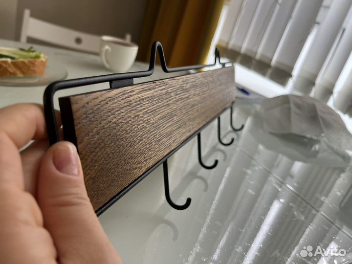 Вешалка настенная