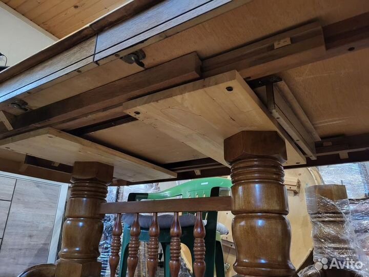 Дубовый стол