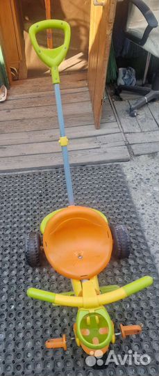 Детский трехколесный велосипед