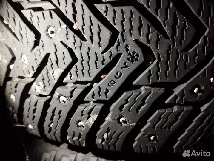 Nokian Tyres Hakkapeliitta 8 215/55 R17