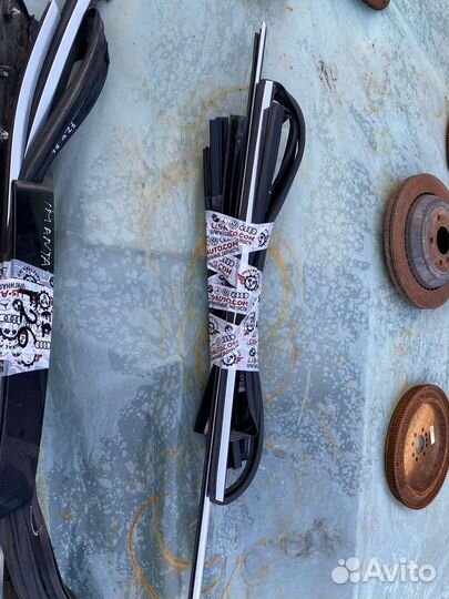 Молдинги задней правой двери BMW X5 F15