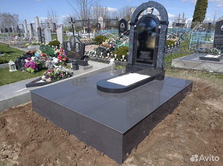 Памятники из гранита, Производитель Карелия