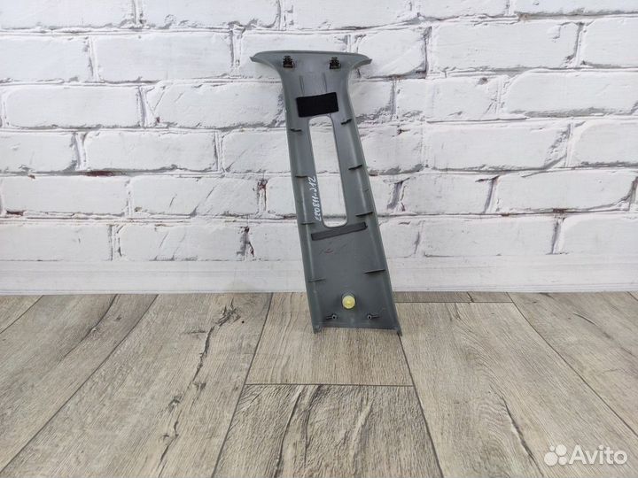 Обшивка стойки центральной правой Maxima А32