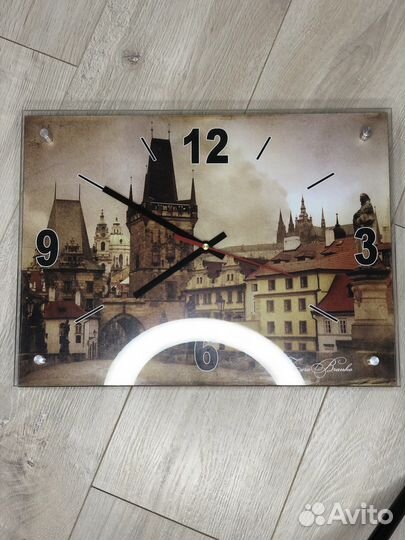 Часы настенные