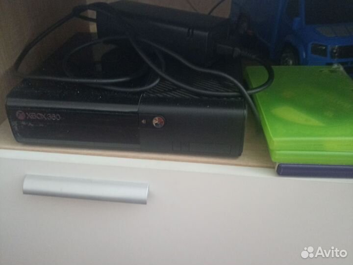 Xbox 360с дисками
