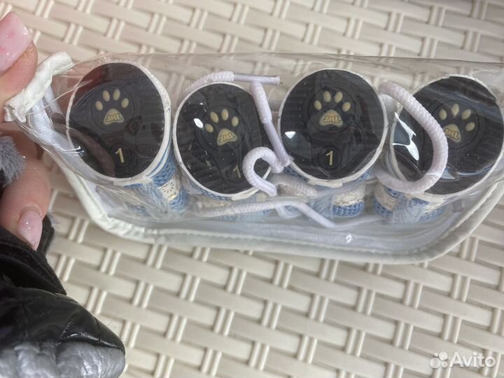 Обувь для маленьких собак новая