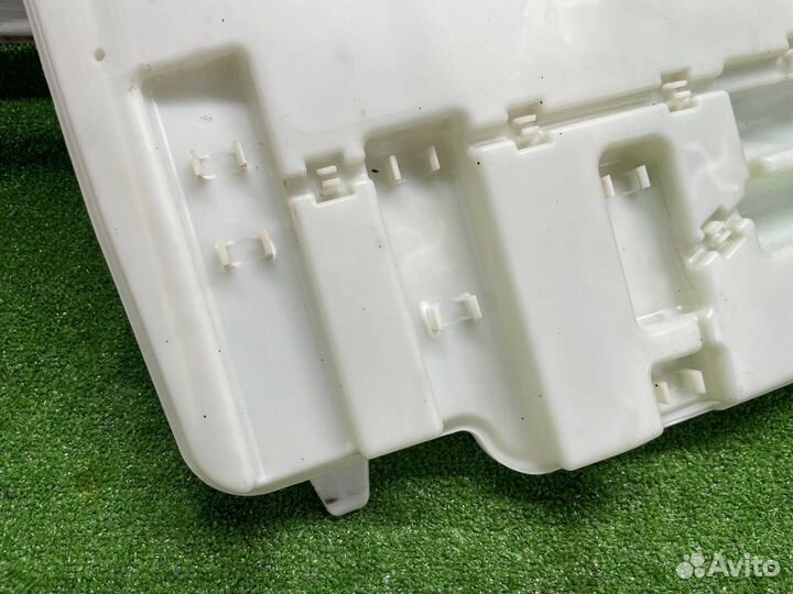 Бачок омывателя BMW 5 F10/F11/GT F07 2010