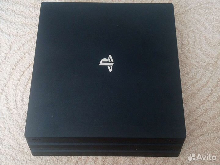 Ps4 pro 7208B