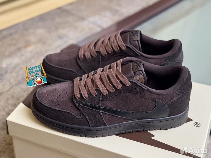 Travis Scott x Air Jordan 1 Low OG 'Velvet Brown'