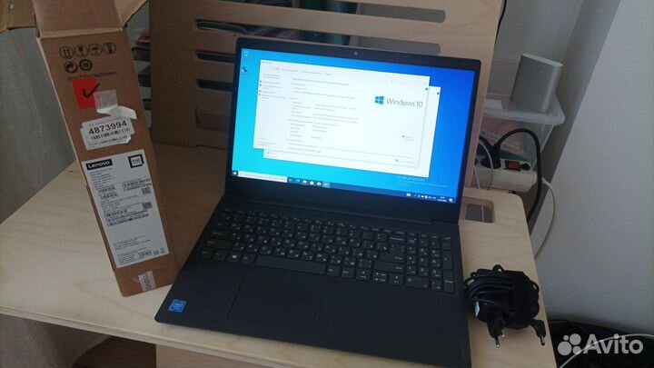 Новый ноутбук Lenovo 4 ядра 4 гига 256 ssd
