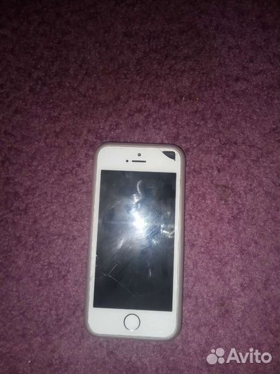 Телефон iPhone 5s