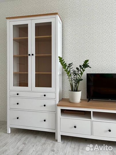 Шкаф-витрина / буфет как IKEA Hemnes