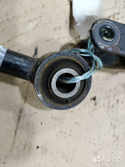 Реактивная тяга задняя Nissan Fuga Y50