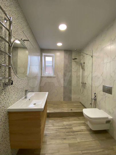 Коттедж 140 м² на участке 5 сот.